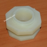 Врезка в бак d3/4" пластиковая (100)