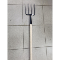 Вилы садово-огородные "Огородник" 4-рогие с черенком (Арти)